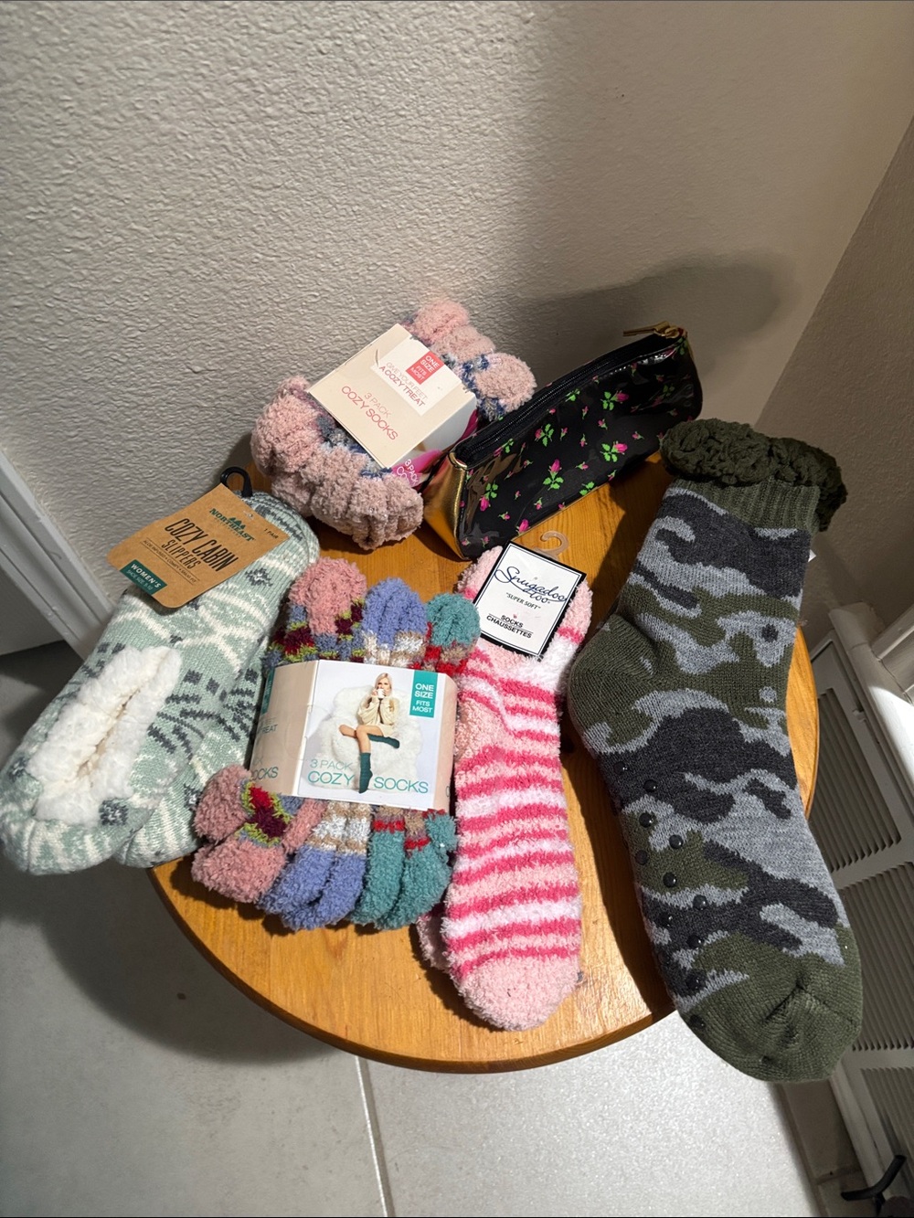 Cozy Women’s Assorted Fuzzy Socks NWT Bundle